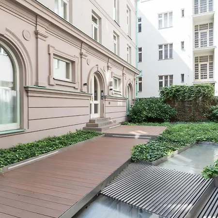 Royal In The Heart Of Apartment
