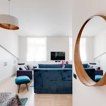 Apartment Royal In The Heart Of