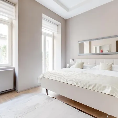 Royal In The Heart Of Apartment Prag