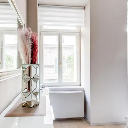 Royal In The Heart Of Apartment Prague
